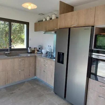 Corse Et Zen Sur Les Bois 85m2 5a7 Pers *